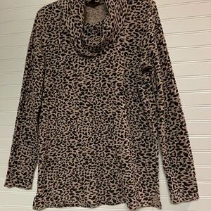 Tribal Cowl Neck Size L Leopard Print Long Sleeve Tunic